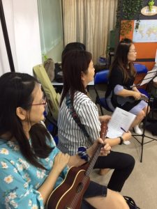 Ukelele-16