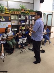 Ukelele-6
