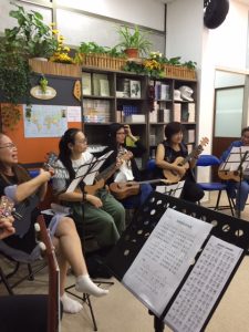 Ukelele-7