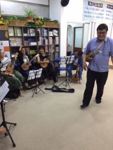 Ukelele-9